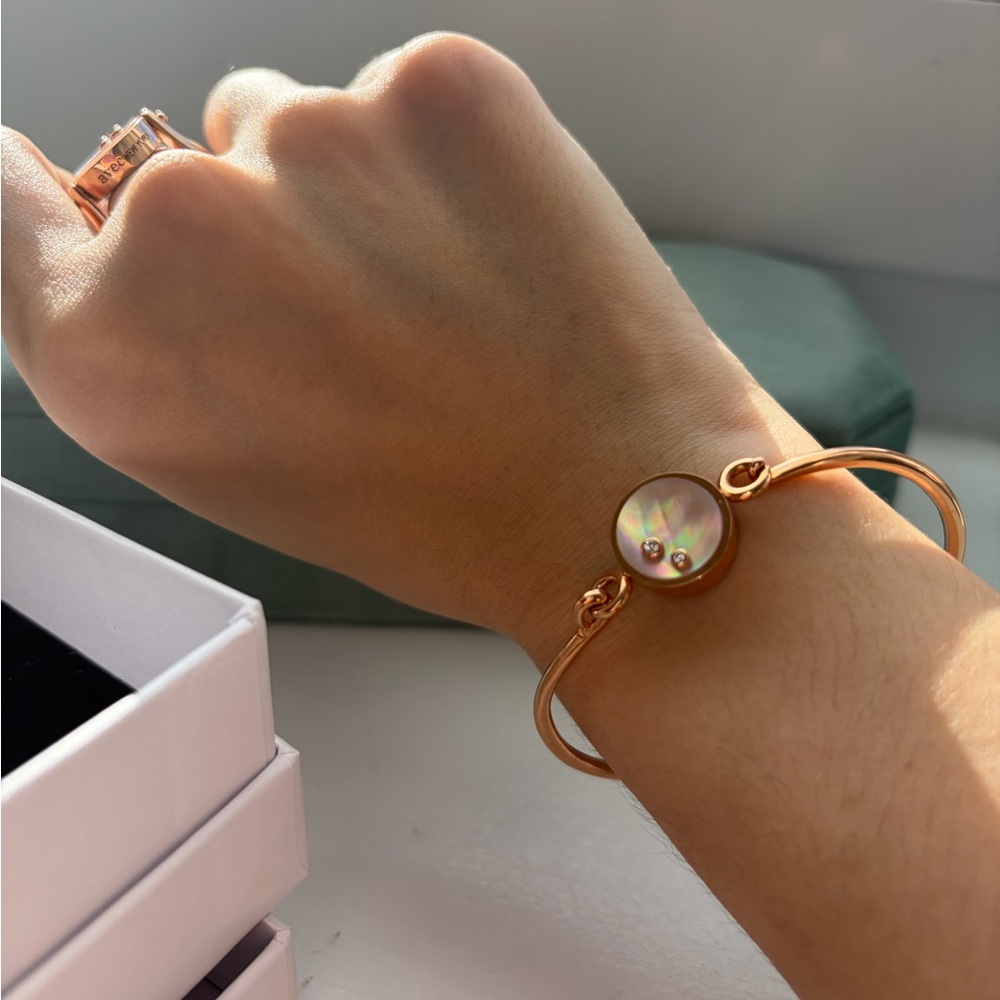 Moving Sale 🌟 Elegant Two Stone Pink Morher of Pearl Bangle - Rose Gold - Picture 6 of 14
